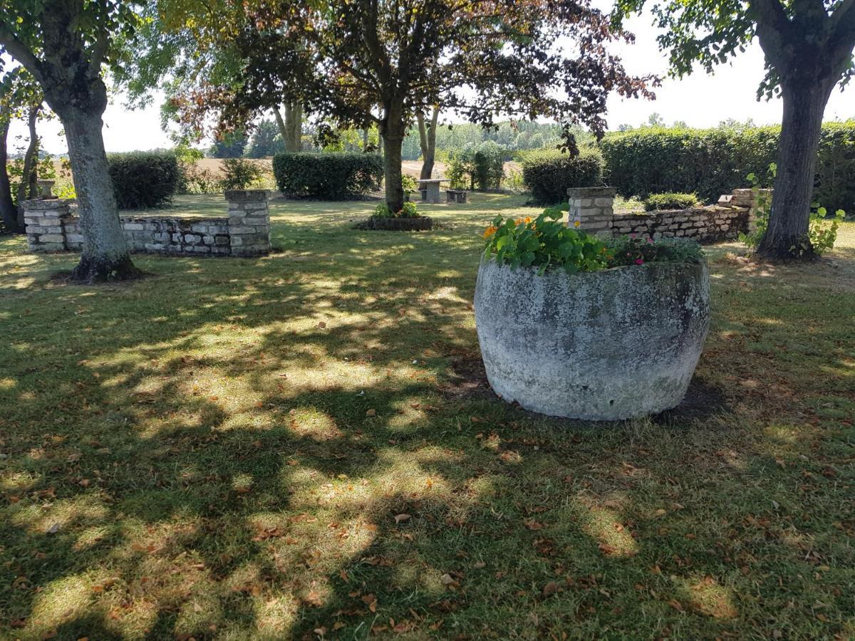 A la Campagne ,Halte ,Séjour et Détente Moncontour  Exterior foto